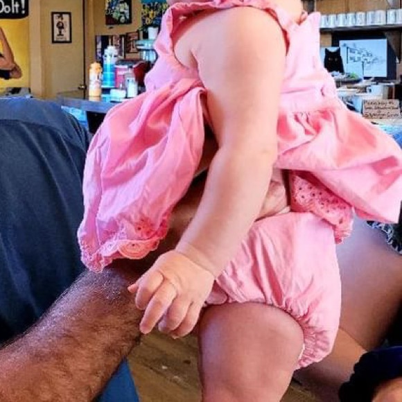 Joe Fresh Dress and bloomers 3-6 months pink eyelet - Picture 8 of 8